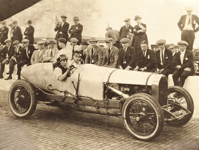 Primeiro carro Bentley Motors de 3 litros, 1921